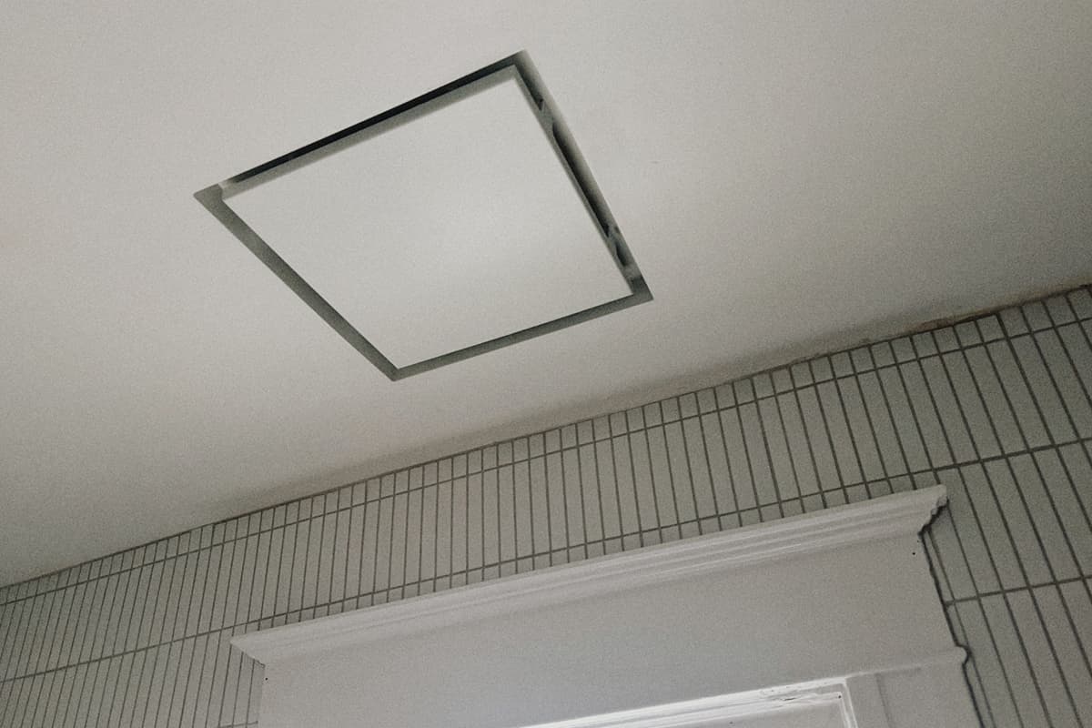 Minimal bathroom ventilation that runs better